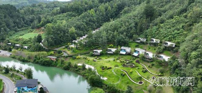 解锁户外休闲新体验AG真人秋日露营热(图3)